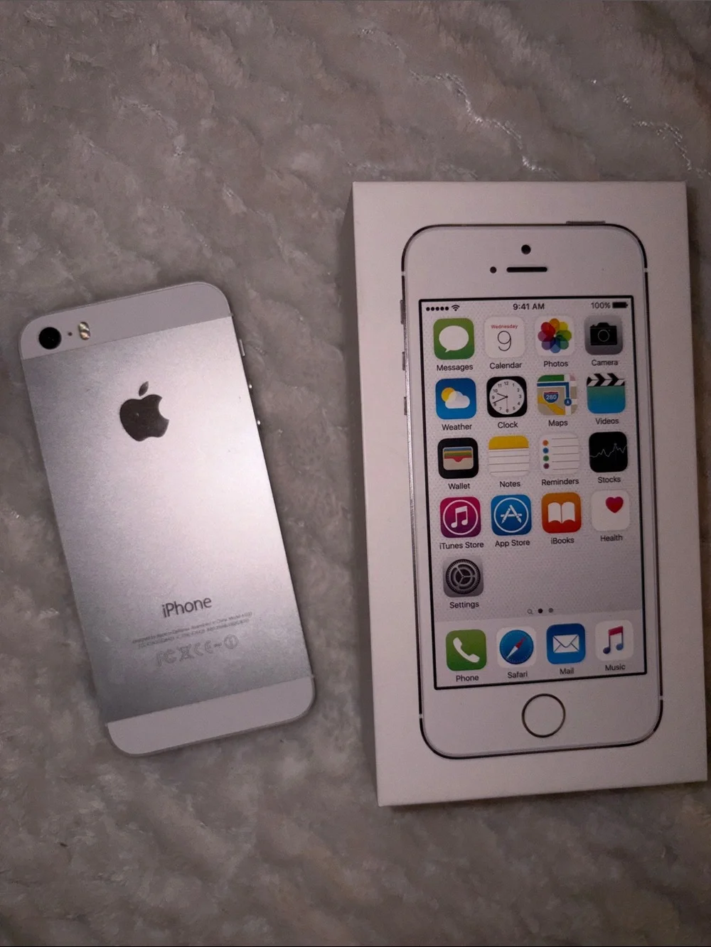 Apple iPhone 5 S - Needs Restored